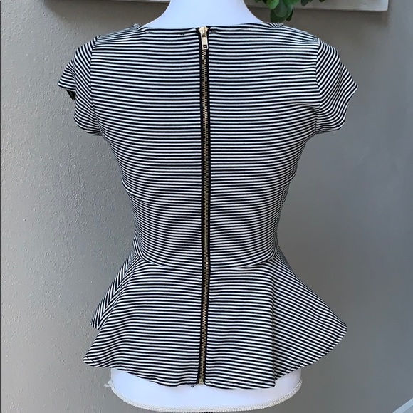 The limited zipper back peplum blouse - Picture 2 of 5